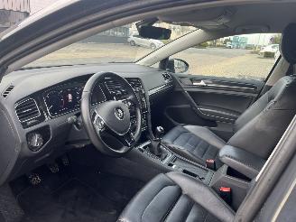 Volkswagen Golf Variant 2.0 TDI Highline Business R picture 13