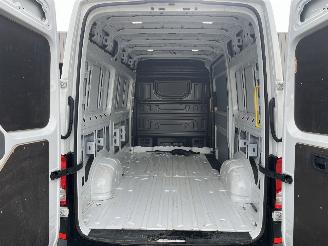 Volkswagen Crafter 35 2.0 TDI L3H3 Highline 177PK AUTOMAAT picture 7