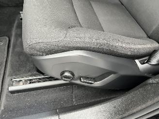 Volvo Xc-60 2.0 B4 Momentum Advantage AUTOMAAT picture 14