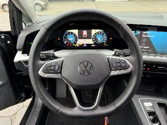 Volkswagen Golf 1.0 eTSI Life Business picture 16