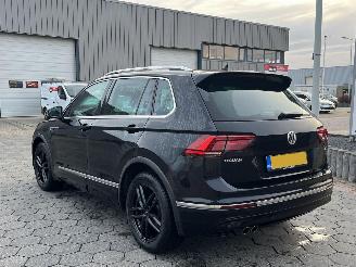 Volkswagen Tiguan 2.0 TSI 4Motion Highline Business R picture 6