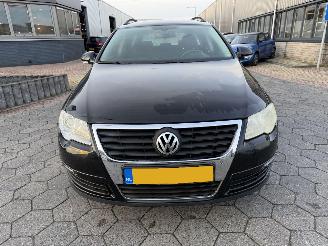 Volkswagen Passat Variant 2.0 FSI Comfortline Business picture 2
