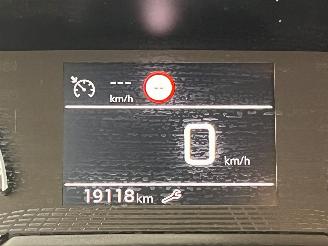 Peugeot 208 1.2 PureTech Active picture 15