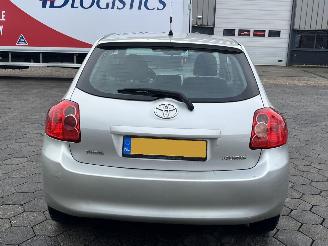 Toyota Auris 1.4-16V picture 4