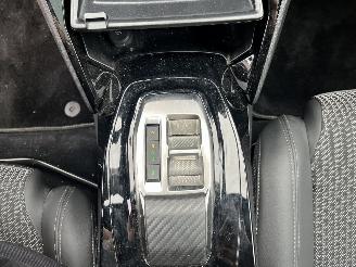 Peugeot e-2008 EV GT 50 kWh picture 18