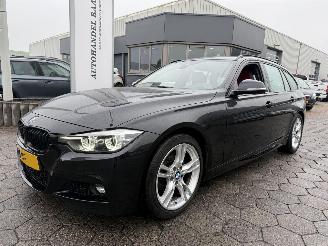 Schadeauto BMW 3-serie Touring 318i M Sport Nap 2019/5