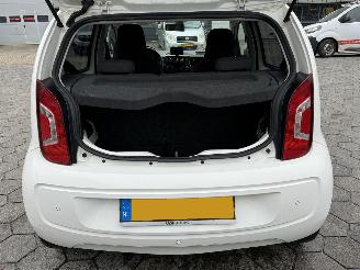 Volkswagen Up! 1.0 high up! BlueMotion picture 18