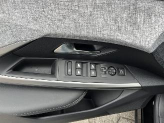 Peugeot e-3008 Allure Avantage 210 73 kWh picture 17