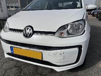 Volkswagen Up! 1.0 picture 12