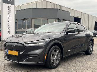 Schadeauto Ford Mustang Mach-E Extended RWD 98 kWh 2022/4