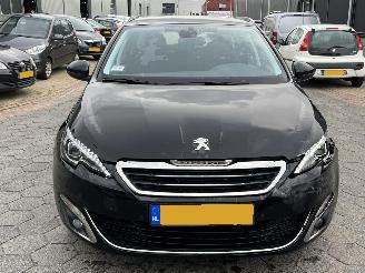 Peugeot 308 SW 1.2 PureTech Allure picture 2