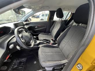 Peugeot 208 1.2 PureTech Active picture 14