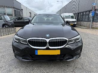 BMW 3-serie 330e Business Edition Plus picture 2