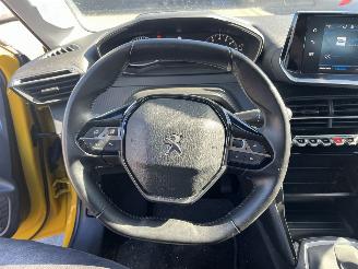 Peugeot 208 1.2 PureTech Active picture 18