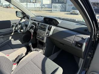 Nissan X-Trail 2.0 Columbia Style 2wd picture 18