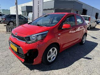 skadebil auto Kia Picanto 1.0 DPi ComfortLine 2021/2