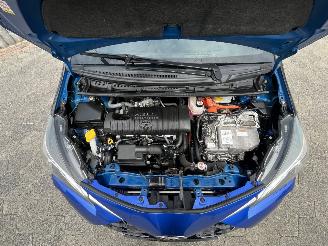 Toyota Yaris 1.5 Hybrid Bi-Tone picture 7