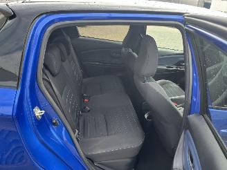 Toyota Yaris 1.5 Hybrid Bi-Tone picture 11