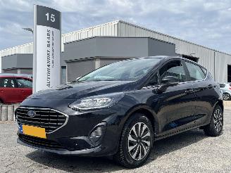 Voiture accidenté Ford Fiesta 1.0 EcoBoost Hybrid Titanium 2023/1