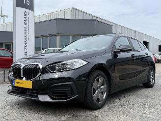 Vaurioauto  passenger cars BMW 1-serie 118i High Executive AUTOMAAT 2019/10