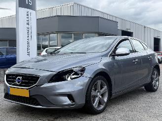 uszkodzony samochody osobowe Volvo V-40 2.0 D4 R-Design Business 2014/12
