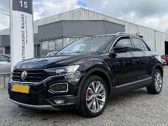 krockskadad bil auto Volkswagen T-Roc 1.5 TSI Sport Business R AUTOMAAT 2019/12