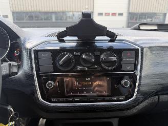 Volkswagen Up! 1.0 BMT move up! picture 17