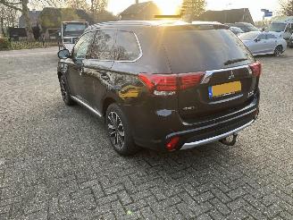 Mitsubishi Outlander 2.0 PHEV Business Edition AUTOMAAT 4x4 picture 3