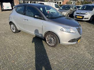  Lancia Ypsilon 0.9 twin air silver line. 2014/8