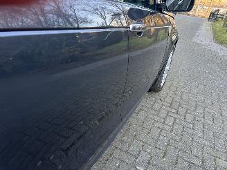 Landrover Discovery 3.0 TD6 FIRST EDITION (GRIJS KENTEKEN) PANO picture 16