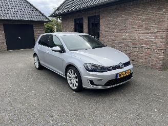  Volkswagen e-Golf  2015/10