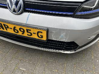 Volkswagen e-Golf  picture 13
