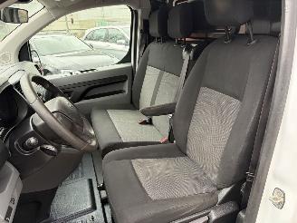 Citroën Jumpy 1.6 BlueHDI Club AIRCO CRUISE PDC 3-pers. picture 10