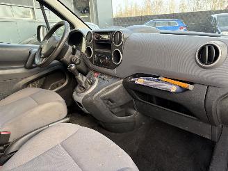 Peugeot Partner 1.6 e-HDI XR Profit Trekhaak NIEUWE APK picture 8