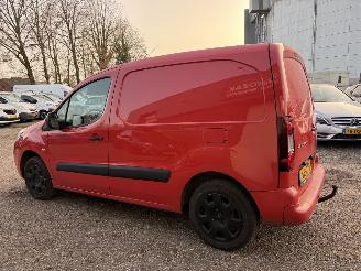 Peugeot Partner 1.6 e-HDI XR Profit Trekhaak NIEUWE APK picture 3