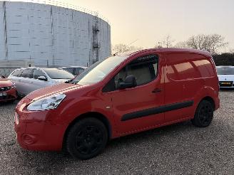 Peugeot Partner 1.6 e-HDI XR Profit Trekhaak NIEUWE APK picture 2