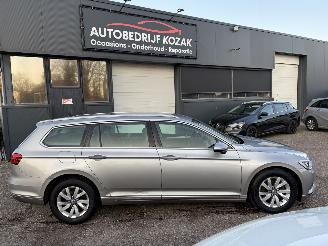 Volkswagen Passat Variant 1.6 TDI Connected Series NAVI picture 5