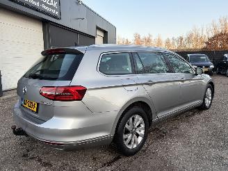 Volkswagen Passat Variant 1.6 TDI Connected Series NAVI picture 4