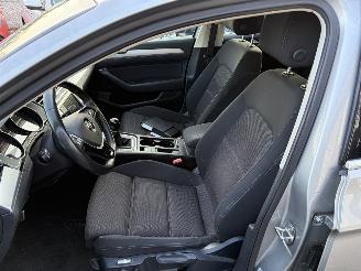 Volkswagen Passat Variant 1.6 TDI Connected Series NAVI picture 11