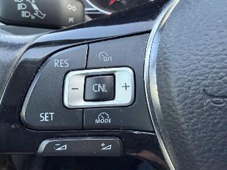 Volkswagen Passat Variant 1.6 TDI Connected Series NAVI picture 15