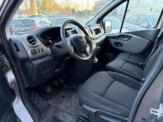 Renault Trafic 1.6 dCi L2H1 Comfort AIRCO NAVI PDC 3-pers. picture 7