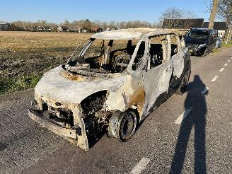 Fiat 500L 0.9 TwinAir Turbo picture 2