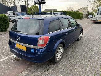 Opel Astra SW 1.7 CDTI picture 3