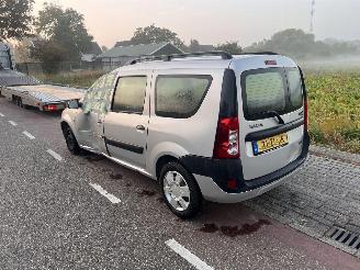 Dacia Logan 1.6 Combi picture 4