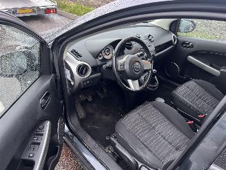 Mazda 2 1.3-16V TS Plus picture 5