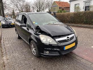 Démontage voiture Opel Zafira 1.8-16V 2008/1