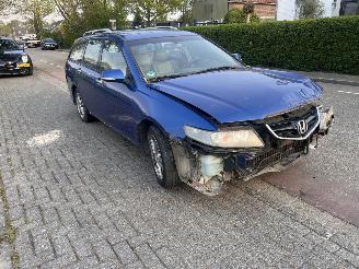 Salvage car Honda Accord 2.4 i VTEC Combi 2004/1