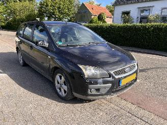 Damaged car Ford Focus 1.8 TDCi 16V Combi 2007/5