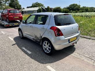 Suzuki Swift 1.3 Comfort picture 4