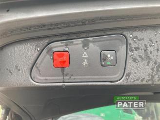 Peugeot 3008 3008 II (M4/MC/MJ/MR), MPV, 2016 1.2 12V e-THP PureTech 130 picture 14